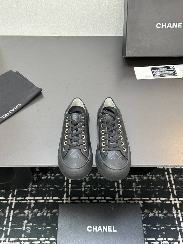 Chanel 2025 New Mini Chanel-Style Thick-Soled Sports Shoes, Fashionable Height-I