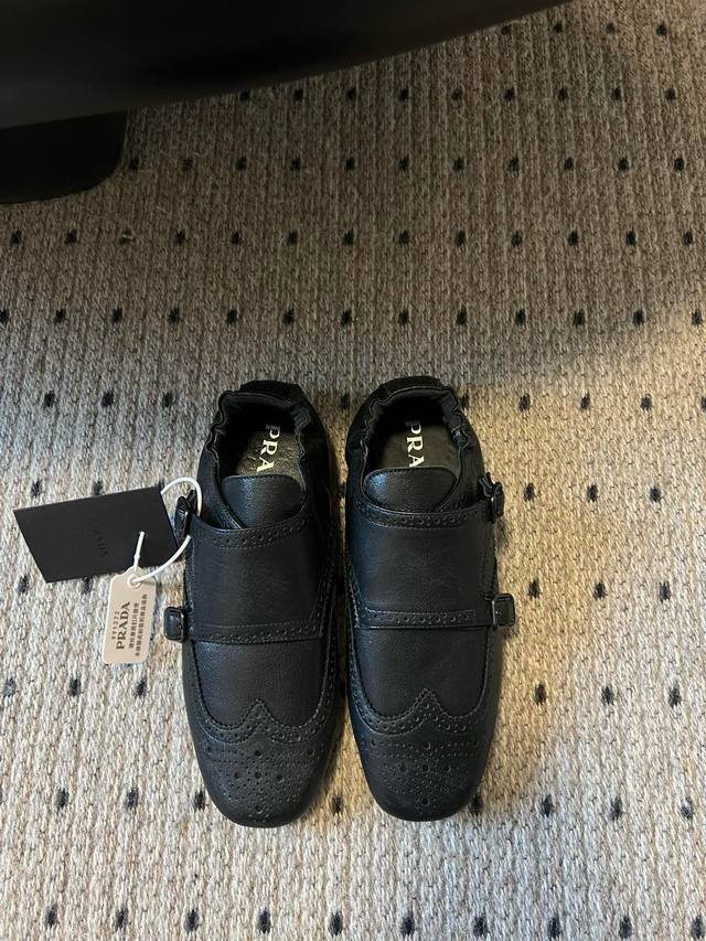 Prad* 25Ss Prada Runway-Inspired Retro 2-Button Single-Strap Shoe Best-Seller! R