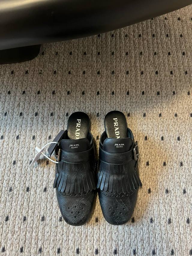 Prad* 25Ss Prada Runway-Inspired Retro Fringe Half-Slip-On. Best-Seller! Runway-