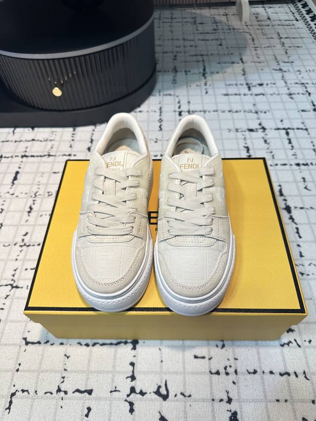 Fendi 2025 New Thick-Soled Match Shoes! These 5Cm-Heel-Raising Shoes Are My New