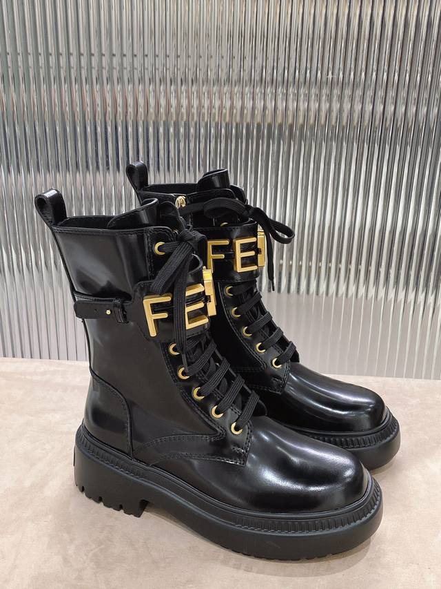 Fend.I Fw22 New Arrival~ F-Family Autumn/Winter Martin Boots New Arrival These A