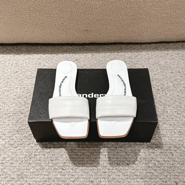 P: , Premium-Grade! Alexander Wang 2025 Flat Square-Toe Sandals, Featuring An Im