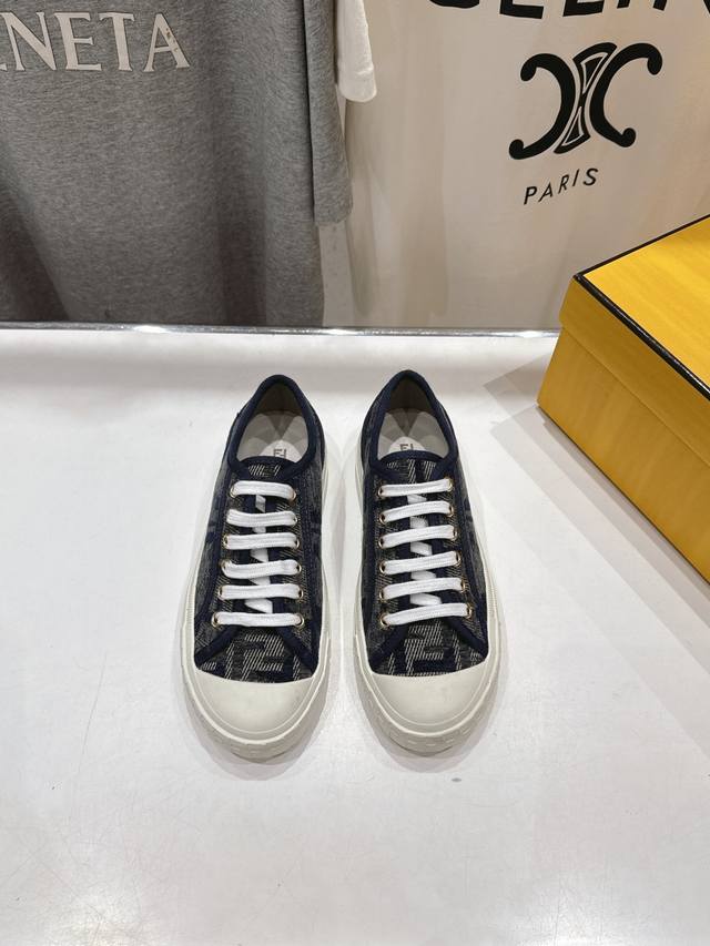High-End Version Available Latest Hit Fendi* Fendi Domino Embroidered Canvas Sne