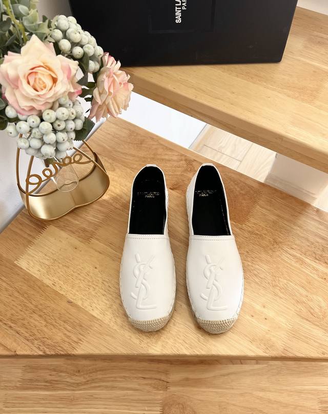Women's And Men's Saint Laurent Saint Laurent Early Spring Logo Fisherman Shoes