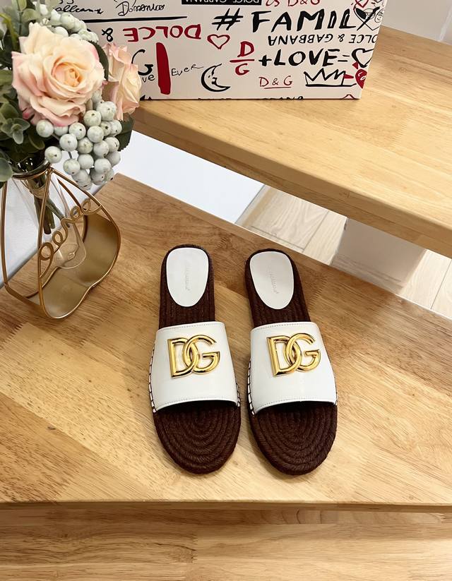 Dolce&Gabbana.Banner D&G Hemp-Soled Fisherman Sandals. Dg's Style Is Getting Mor