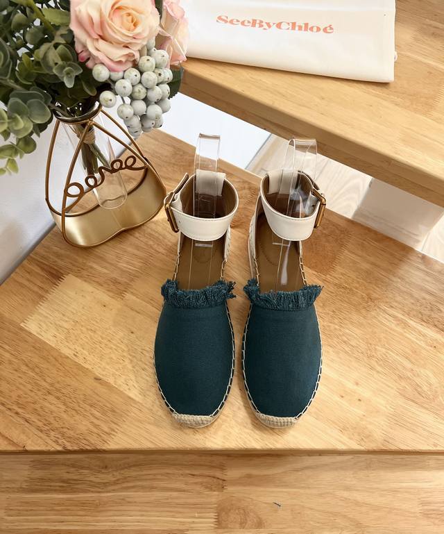 Canvas Chloe Kooi Top-Tier Authentic Product, Highest Version, Fisherman's Shoe