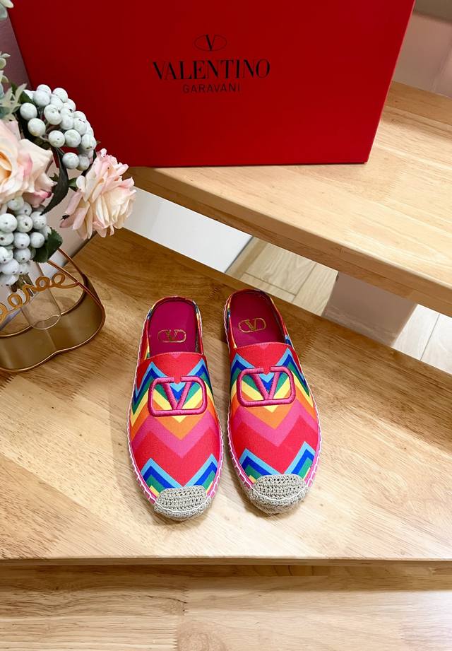 Valentino Garavani Valentino Printed Canvas New-Style Slippers Fisherman Shoes -
