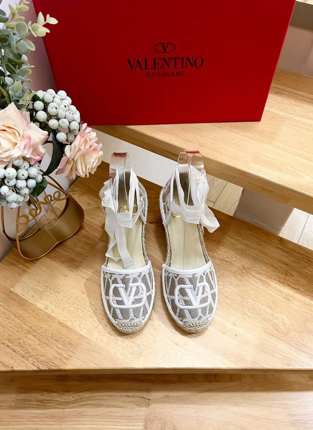 Valentino Garavani Valentino Sloped Heel Canvas V-Neck New Fisherman Shoes - Lar