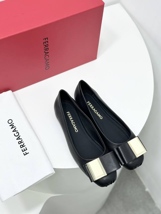 Ferragamo New Edition Metal Double Bow Retro Ballet Shoes! Ferragamo Ballet Shoe