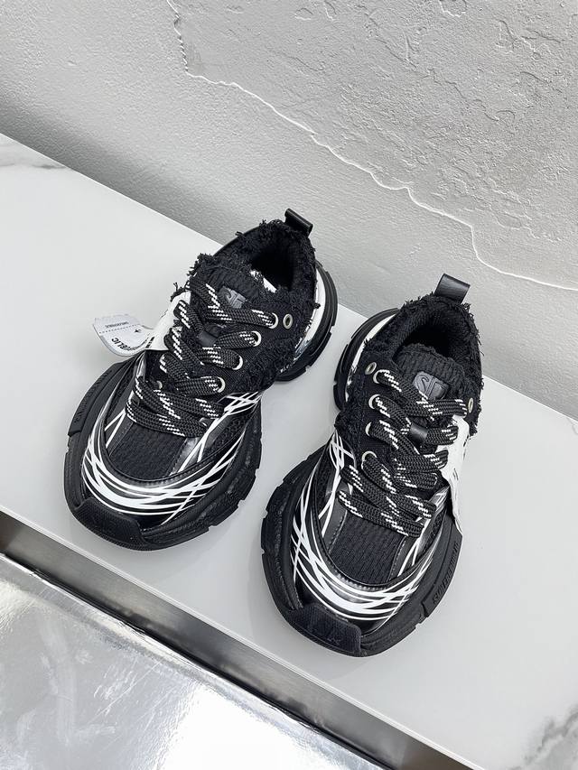 Men's 10 Couple's Edition Smilerpublic Series 2025 Early Spring New Arrival Thic