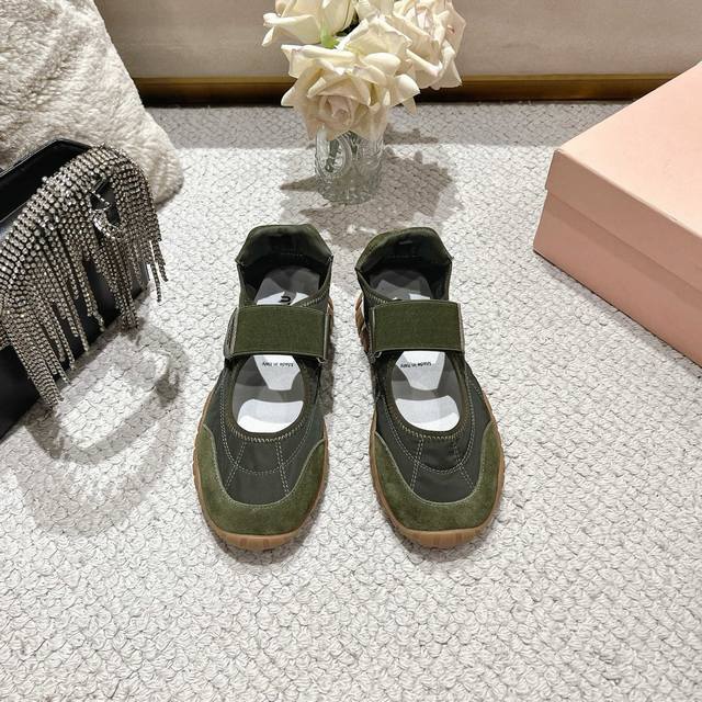 Factory-Direct, Miu Miu 25Ss Spring/Summer New Arrival Cookie Shoes, Agan Casual