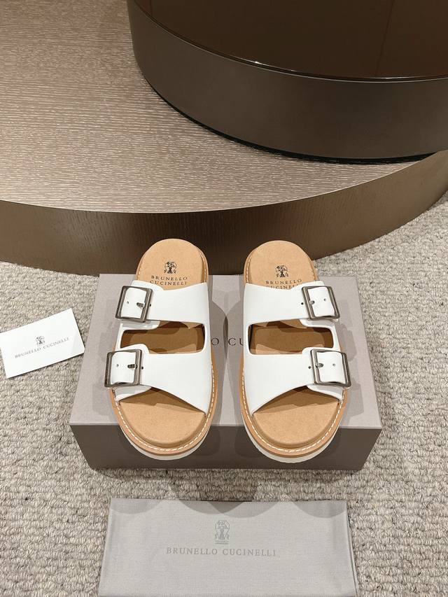 Factory-Direct.New Brunello Cucinelli Bc Men's Casual Sandals! This Sandal Featu