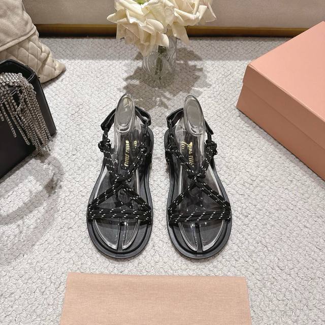 Factory Direct, Miumiu 25 Summer New Arrival, The Hottest Toe-Post Sandals Globa