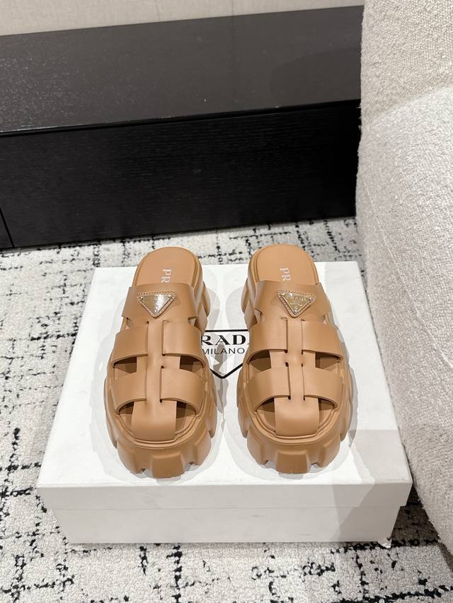 Prada Prada 25 Spring/Summer New Sandal Series, Sawtooth Roman Thick Rubber Sole