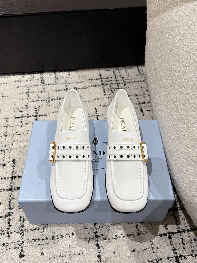 Prada 25 Early Spring New Arrival Perforated Horizontal Buckle Mary Jane Loafer