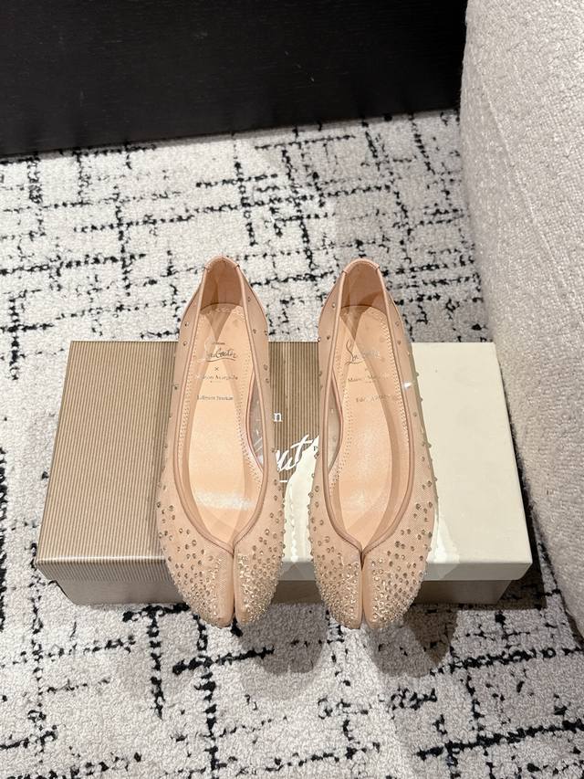 Christian Louboutin X Maison Margiela 2025 Spring/Summer Latest Collaboration La