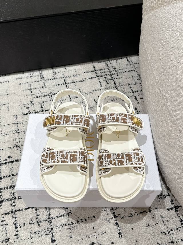 Premium Quality Dior 25 Dioract Flat Open-Toe Sandals With A Single Strap. Compa