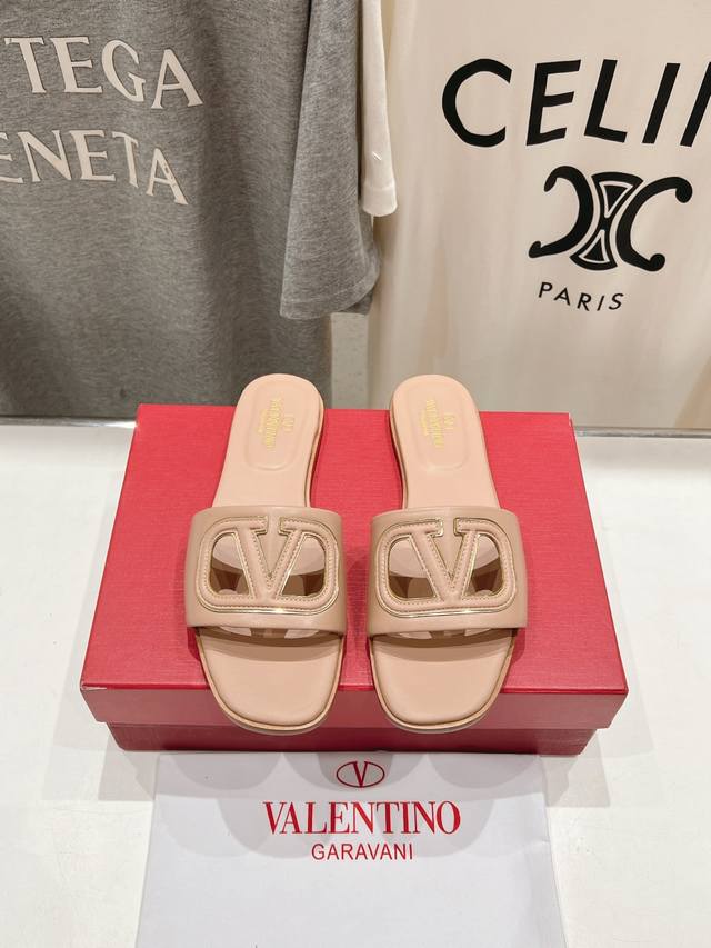 High-End Factory Version. ~New~ Top-Tier Craftsmanship. Valentino* 25Ss Spring/S