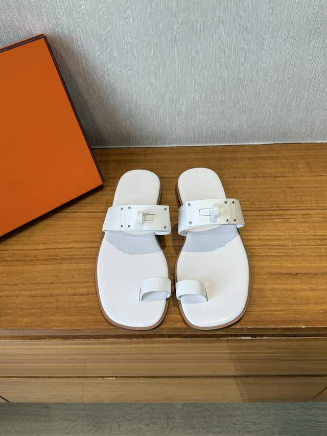 Top-Quality Hermes Ss25 New Arrival~ Hermes Spring/Summer New Kelly Buckle Thong
