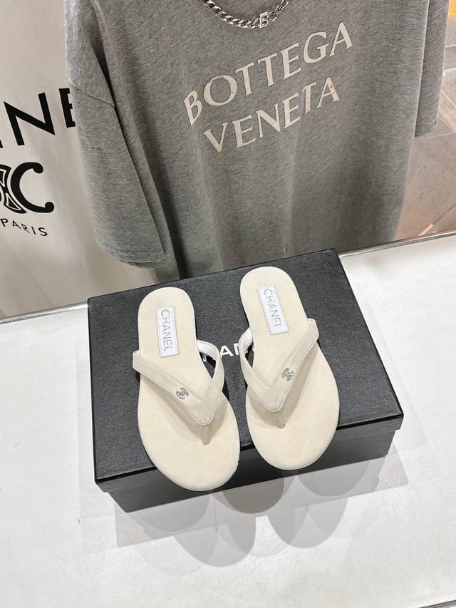 Chanel*Little Chanel 2025 Ss Summer New Arrival Thong Sandals 2025 Summer Must-H