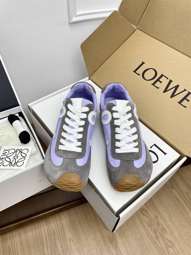 Couple's Edition - No Accessories - 10 Airplane Box Version. Please Note In The