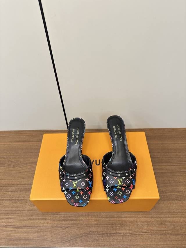 Top-Tier Version Lv 2025Ss New Classic Lv Vintage Cat-Heel Slippers. This Helios