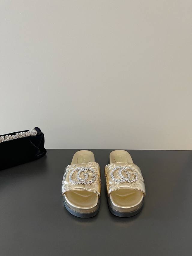 Gucci Gucci Latest Czech Diamond Embroidered Logo Single Strap Thick-Soled Sanda