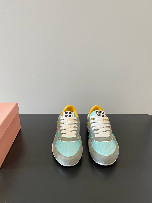 Miu Miu Latest Early Spring European Retro Fashion Casual Sports Shoes Authentic