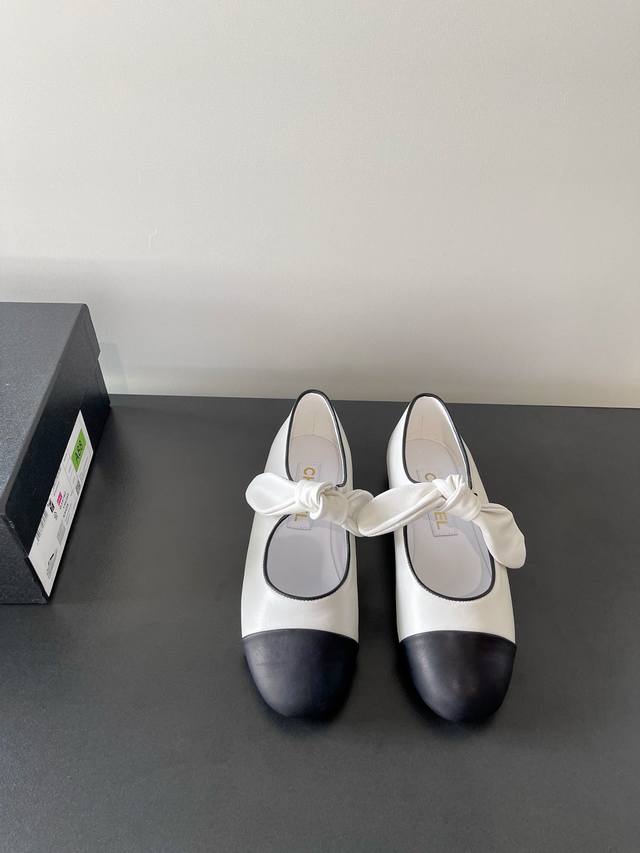 Chanel's Latest Mary Jane Bow Flat Shoes Full Leather Upper With New Color Combi