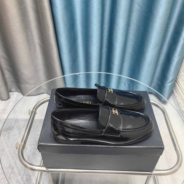 Chanel Chanel Top-Tier Loafer Series. Upper: Leather, Patent Leather. Lining: Sh
