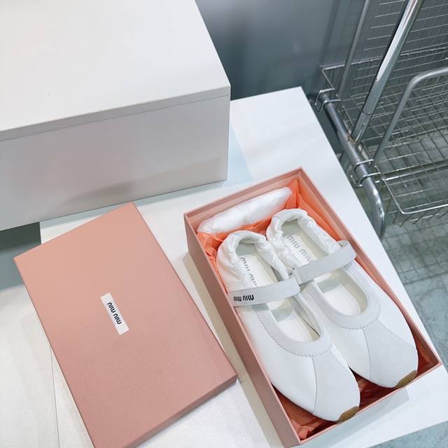 High-Quality Factory-Direct! Miu Miu 2025 Spring/Summer New Arrival Single-Strap