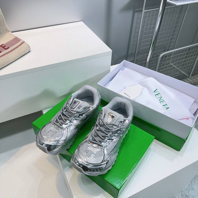 High-Quality Factory-Direct Women's And Men's Shoes! New Color Top-Tier Version!