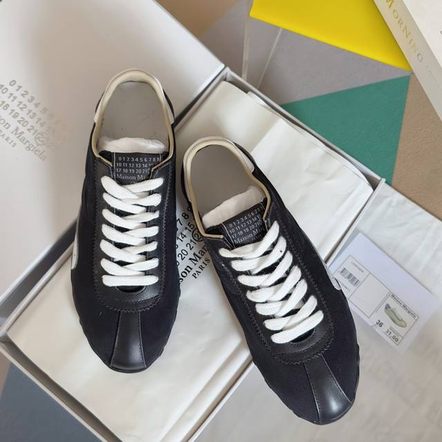 Men's Size 10 Couple's Edition Top-Tier Version Maison Margiela Mm6 Latest Sprin