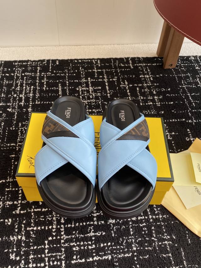 Premium-Grade Fendi Diagonal Series Ff Vintage Pattern Straight Cross Thick-Sole