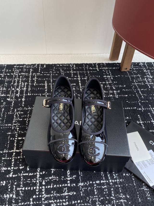 Premium-Grade Chanel Mini 25Ss Spring/Summer Shoes With Embroidered Double C Log