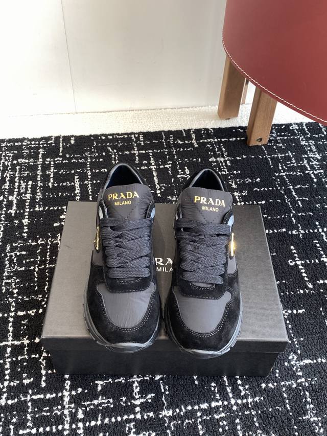Premium-Grade Prada 25Ss Spring/Summer New Arrival Triangle Logo Sneakers High-G
