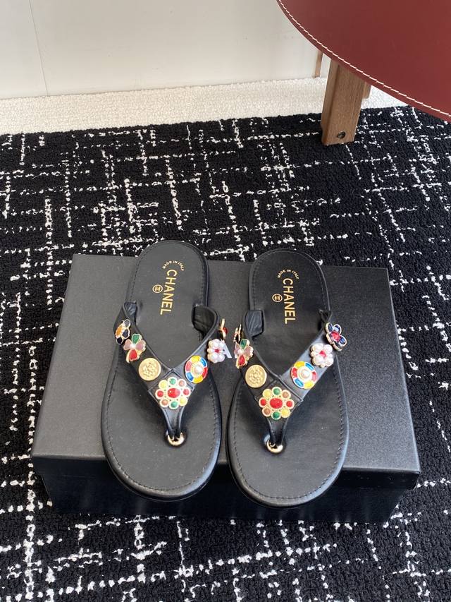 Premium Quality Chanel 25Ss Summer New Arrival, Woven, Toe-Post Sandals, A Must-