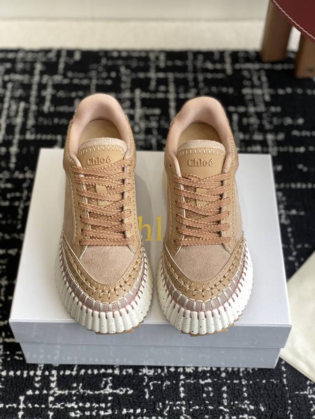 Premium-Grade Chloe 25Ss Spring/Summer New Arrival Thick-Soled White Sneakers, C
