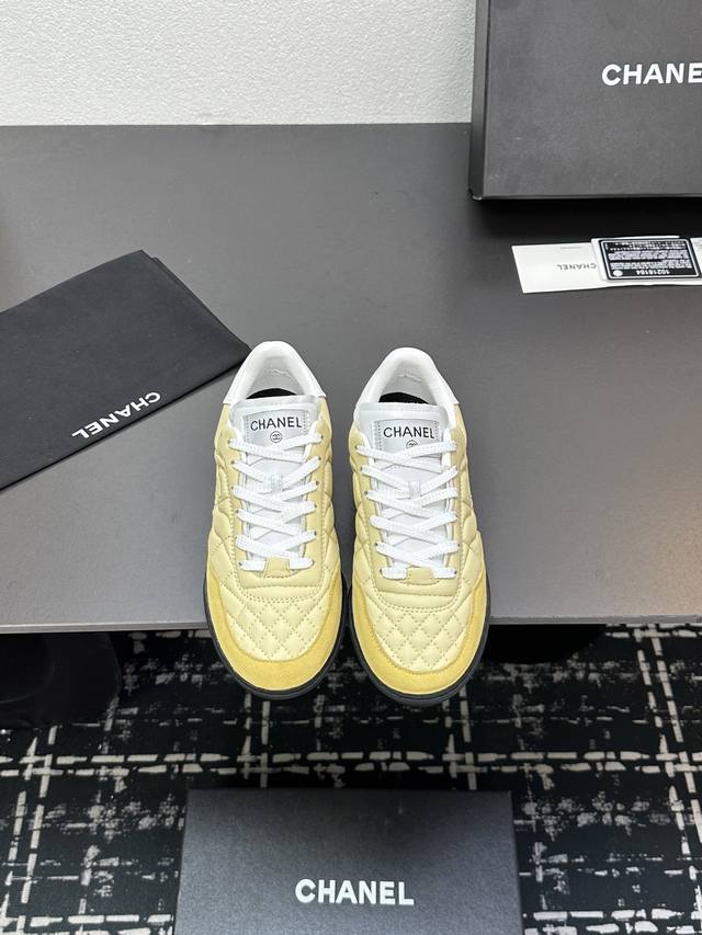 Factory Price Chanel 24A Mini Chanel Latest Diamond-Patterned Baseball Sneakers!