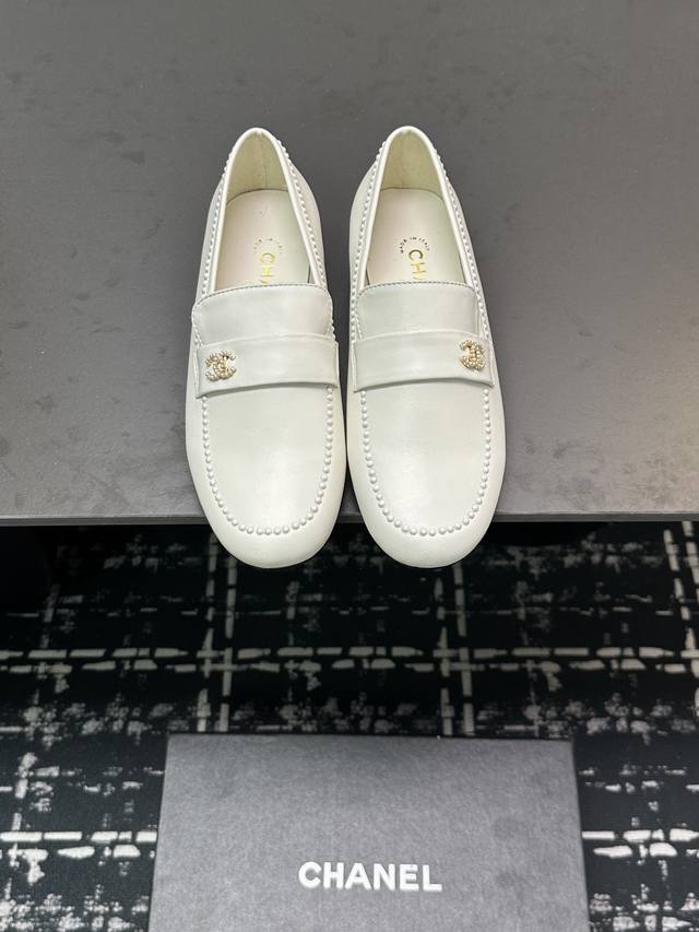 Factory Price 2025 Chanel Must-Have For This Fall/Winter Season!! Chanel Fall/Wi