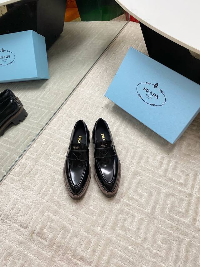 Factory Price P Prada 25 Latest Pointed-Toe Loafers Fashion And Quality Intertwi