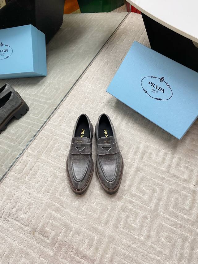 Factory Price P Prada 25 Latest Pointed-Toe Loafers Fashion And Quality Intertwi