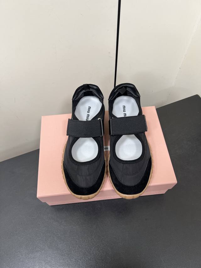 Miumiu Miu Miu 2025 Spring/Summer Latest Mary Jane Velcro-Strap Shoes! So Beauti