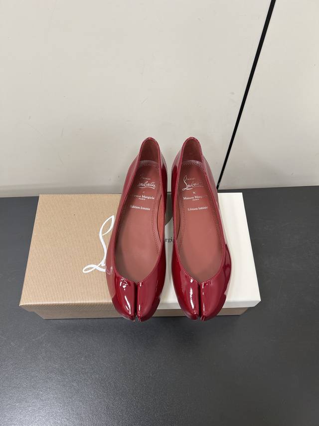 Mm6 Maison Margiela X Christian Louboutin Collaboration Red Sole Shoe Tabi Split