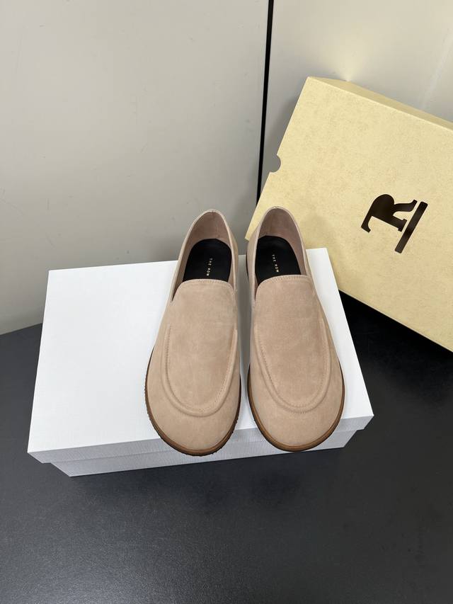 The Row New Arrival Neutral Retro Simple Loafer The Square Toe Design Ensures Co