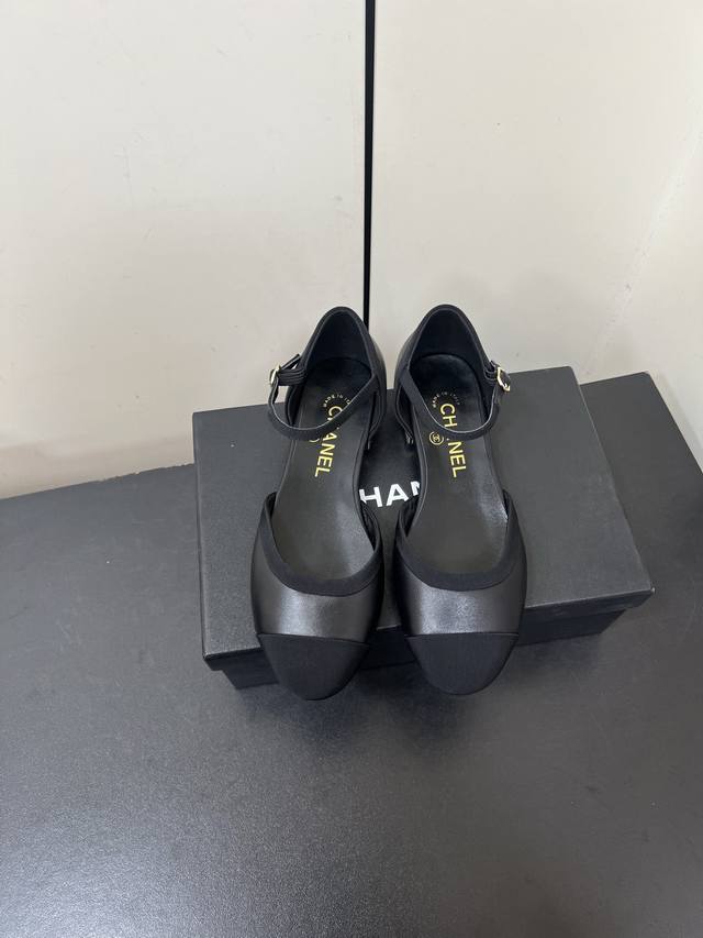 Little Xiao 25 A Spring/Summer Mary Jane Open-Back Sandals. Counter Quality, One