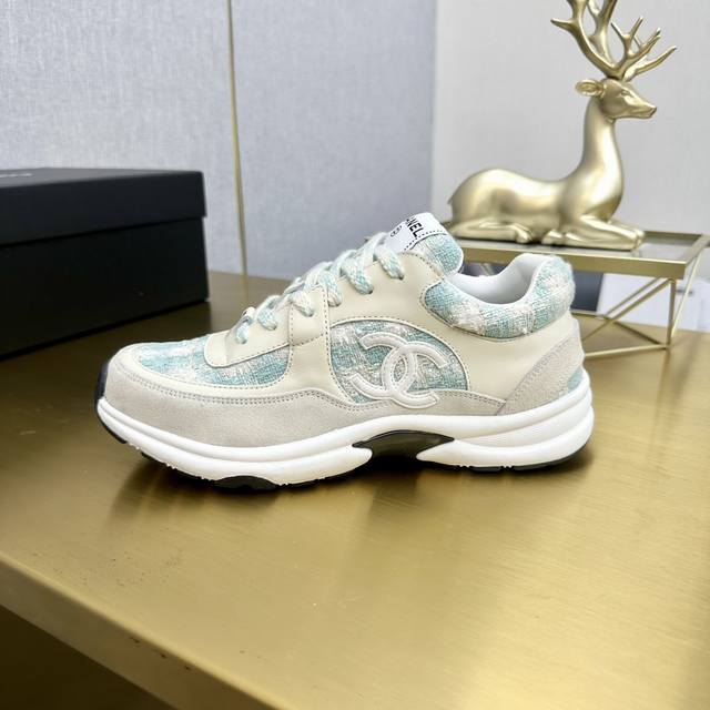 Top-Tier Version Chanel Chanel Premium Casual Sneakers This Classic Design Featu