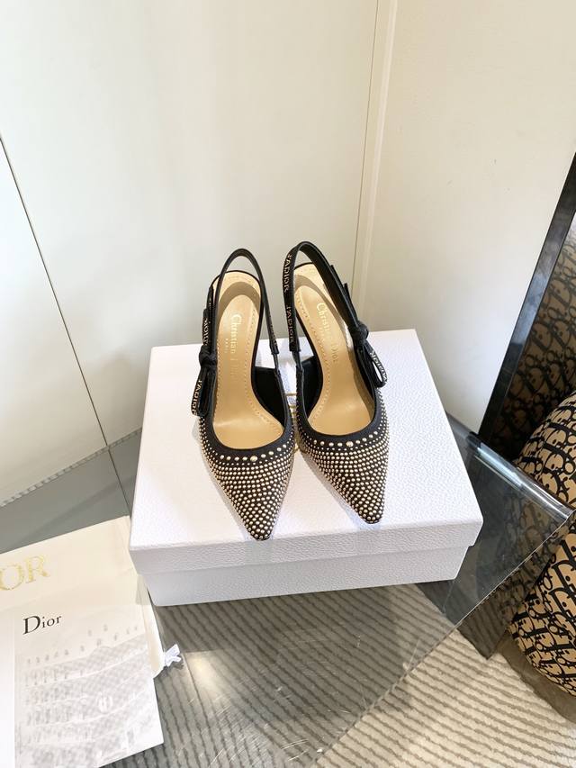 J'adior Woven Strap Women's Shoes. Dior Spring/Summer Runway New Punk-Style Stud