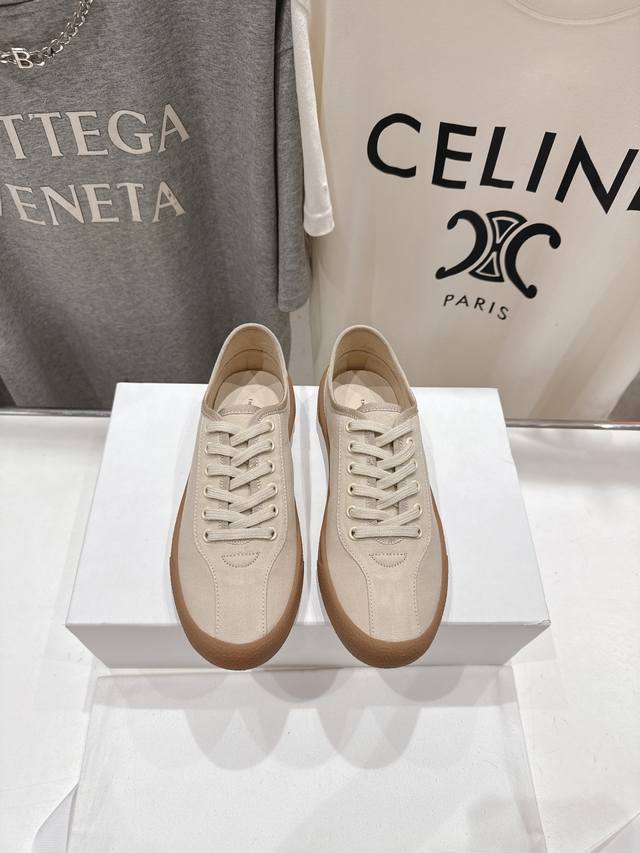 High-End Version, Factory-Direct. The Row 2025Ss Early Spring Runway Hit Flat La