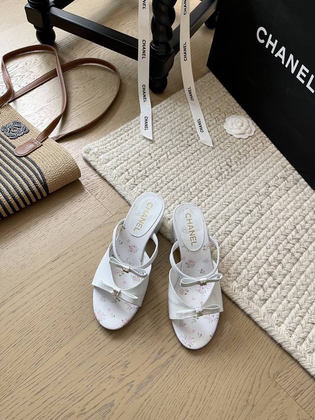 Chanel 25P New Butterfly Bow Chunky Heel Sandals! Top-Tier Version! Limited Rele
